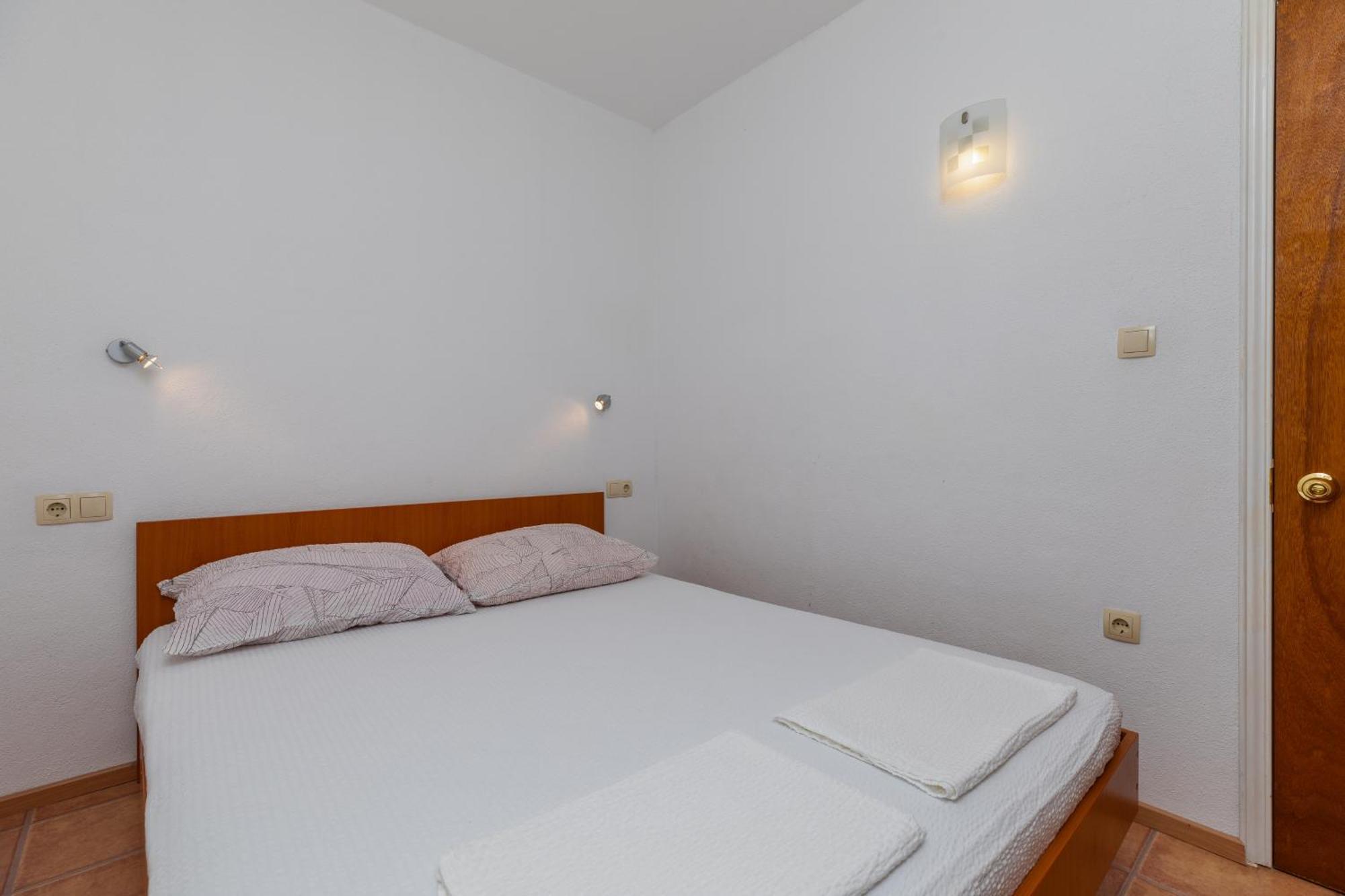 Apartments With A Parking Space Podaca, Makarska - 6050 Стая снимка