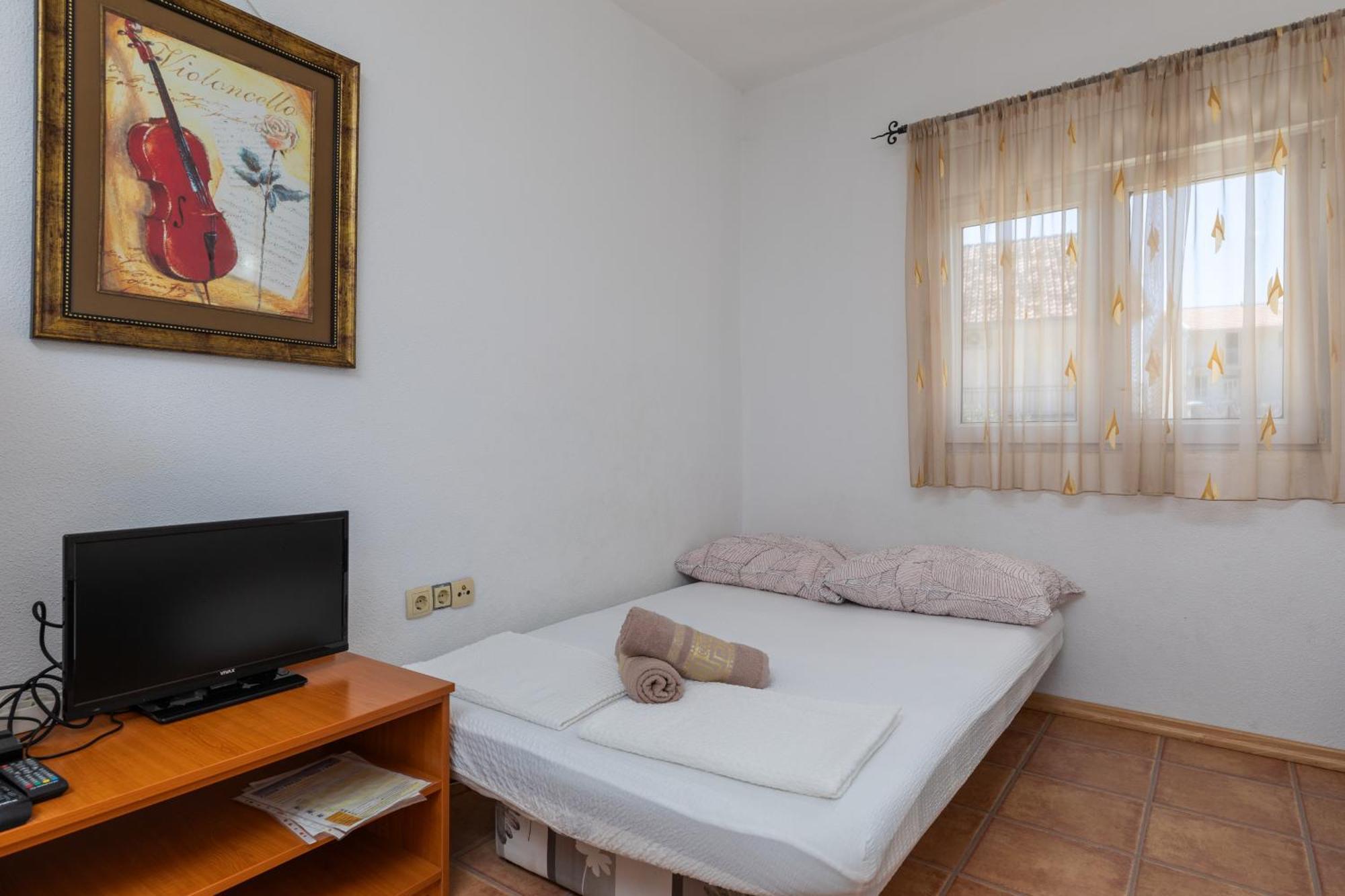 Apartments With A Parking Space Podaca, Makarska - 6050 Стая снимка